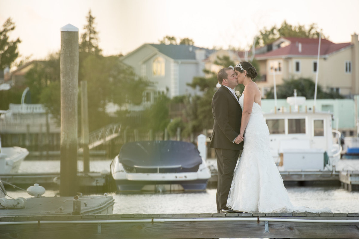 Lawrence-Yacht-and-Country-Club-Wedding-Photos