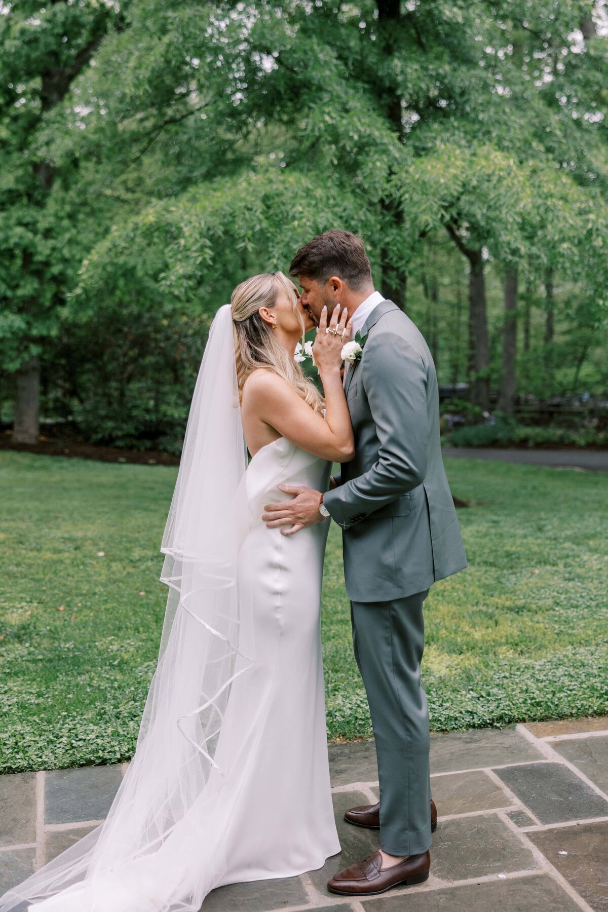 Danielle-Defayette-Photography-Goodstone-Inn-Wedding-VA-261
