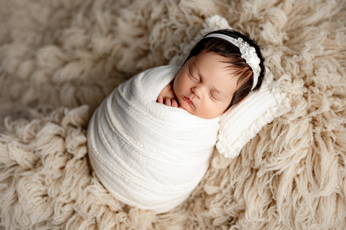newborn photographer in michigan, michigan newborn photographer, newborn photographer near charlevoix, photographer near petoskey, baby photographer near traverse city, newborn photographer near me_SadieNewborn_8977