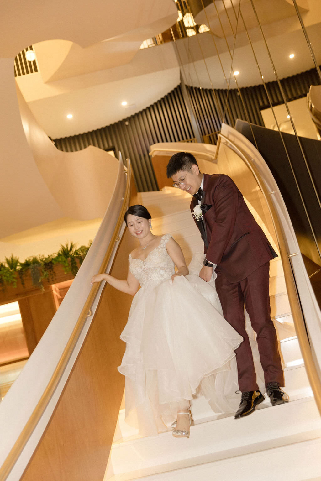 Honeyrose Hotel Montreal Wedding | montreal editorial wedding photographer | luxury moment photography-9831