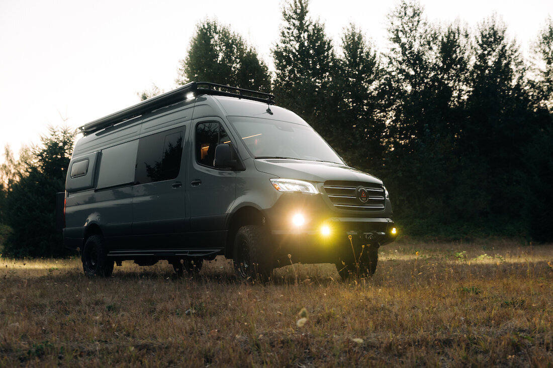 1_PawPrintsPitStops250918_BMV_SlowFastcreative_1058