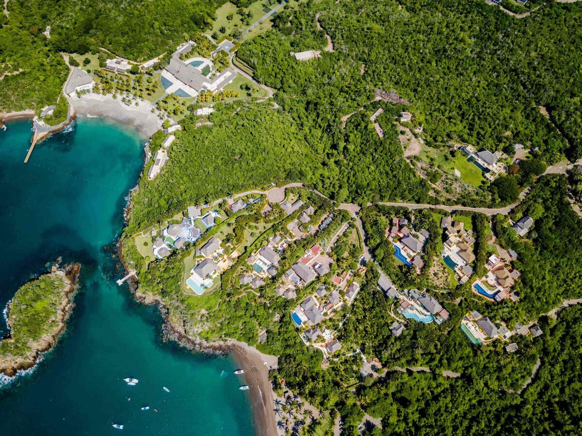 04-Jardines De Playa Rosa-Careyes-Aerial-KCifuentes-0162
