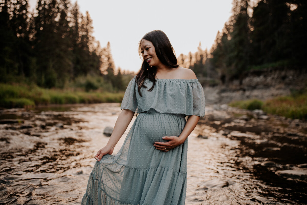 red-deer-central-alberta-newborn-maternity-photographer-08