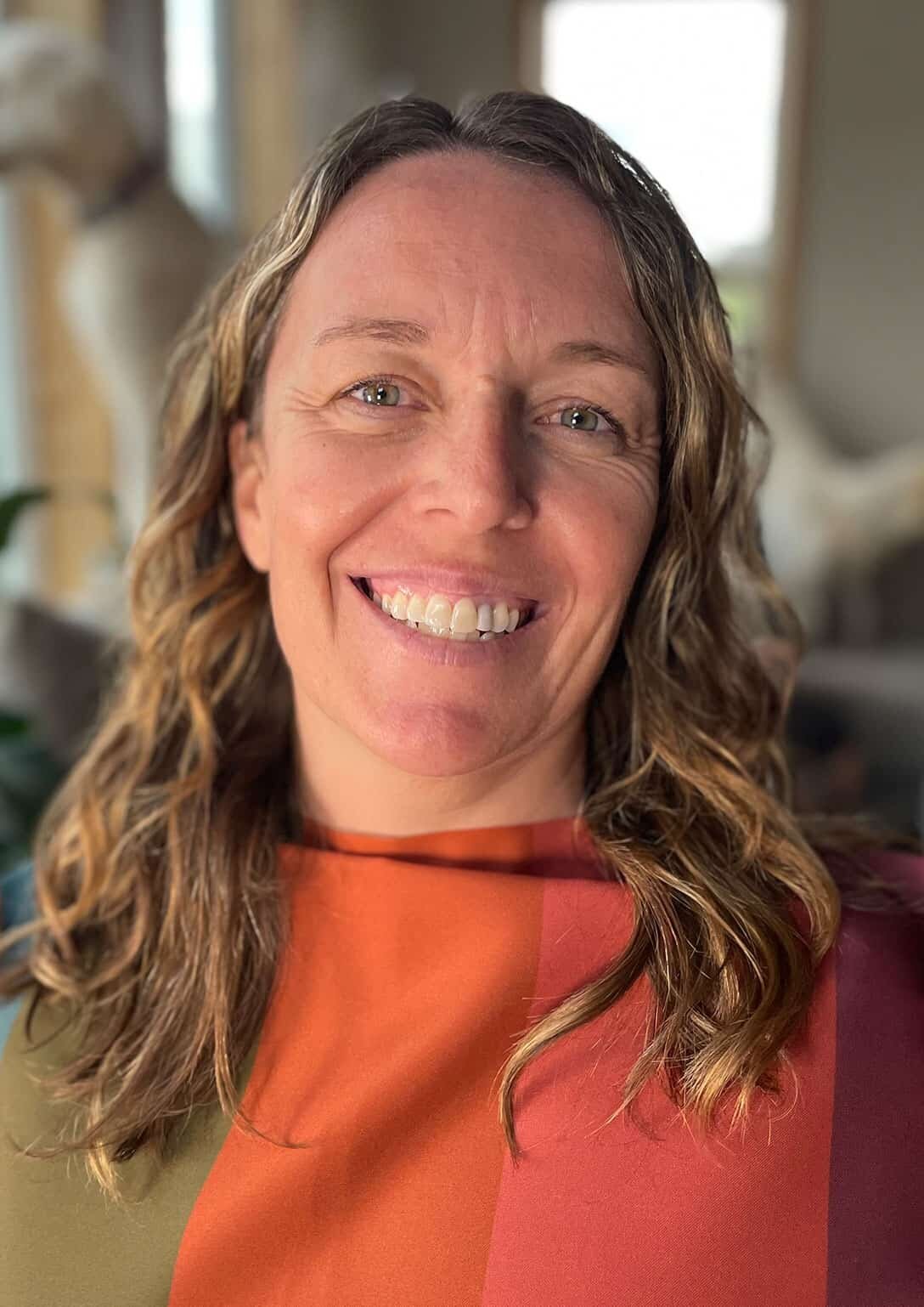 soft-autumn-color-season-sandy