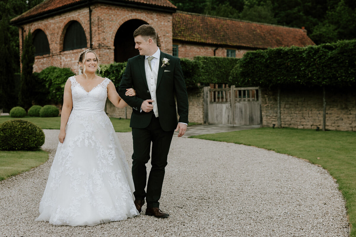 0370Sophie & Ross - Hazel Gap Barn - Dan Tomkins Photography-1