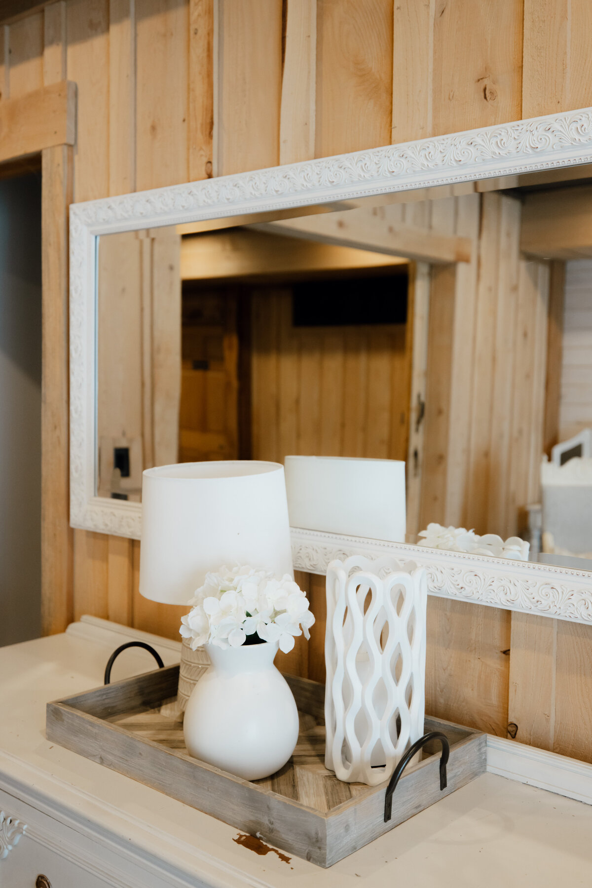 Bear-Ridge-Destination-barndo-suites-rosie-photo-video-108