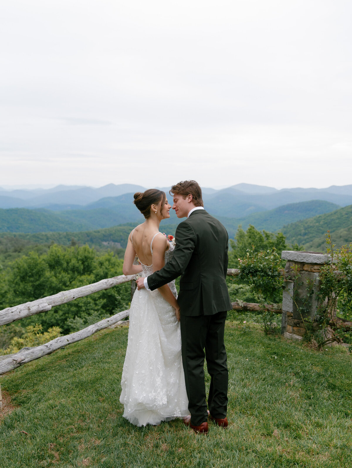 Rockwood-Lodge-Wedding-43