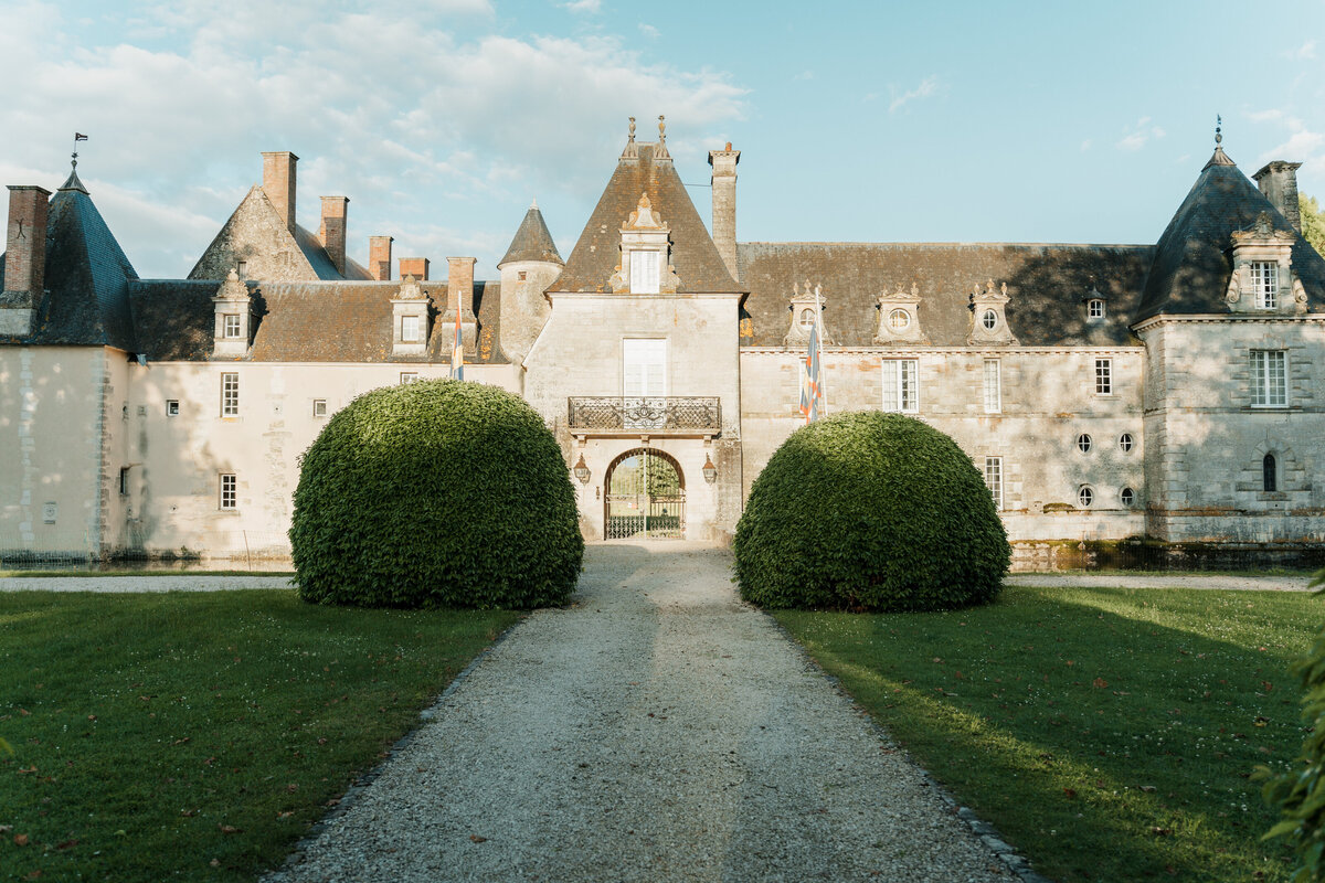 destination europe wedding photographer france bourgogne nievre aurore poupon-106