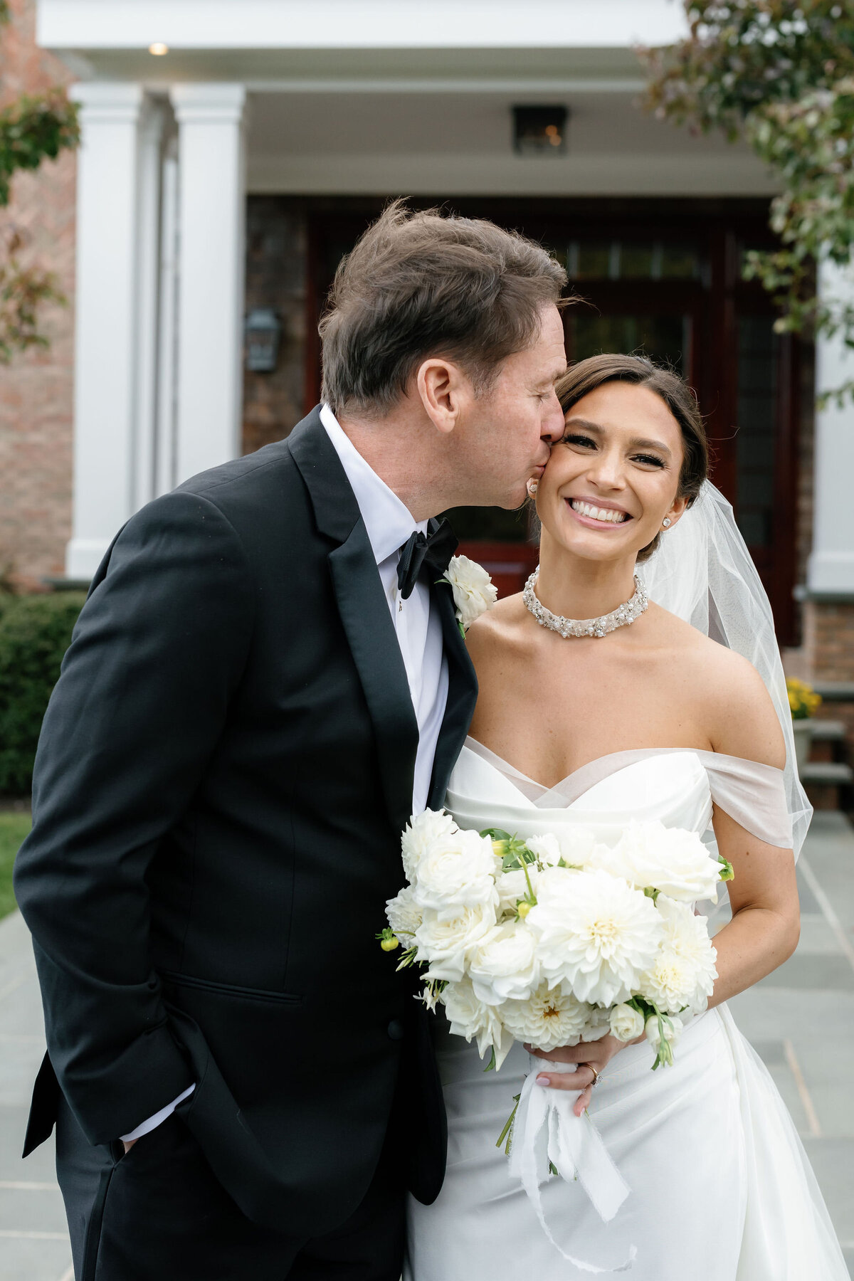 Outdoor Wedding Portrait by Lisa Blanche Photography
