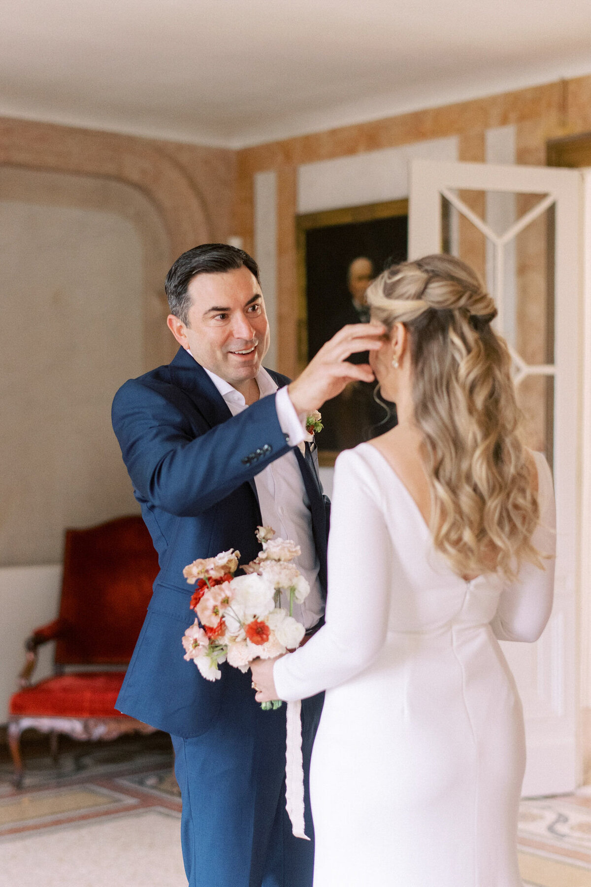 Maïlys Fortune Photography Husband Wife Wedding Weddings Photography France Switzerland Italy Timeless Dreamy Imagery Bilingual French English Destination Weddings Destination Wedding Provence French Riviera Paris Lake Como Tuscany57