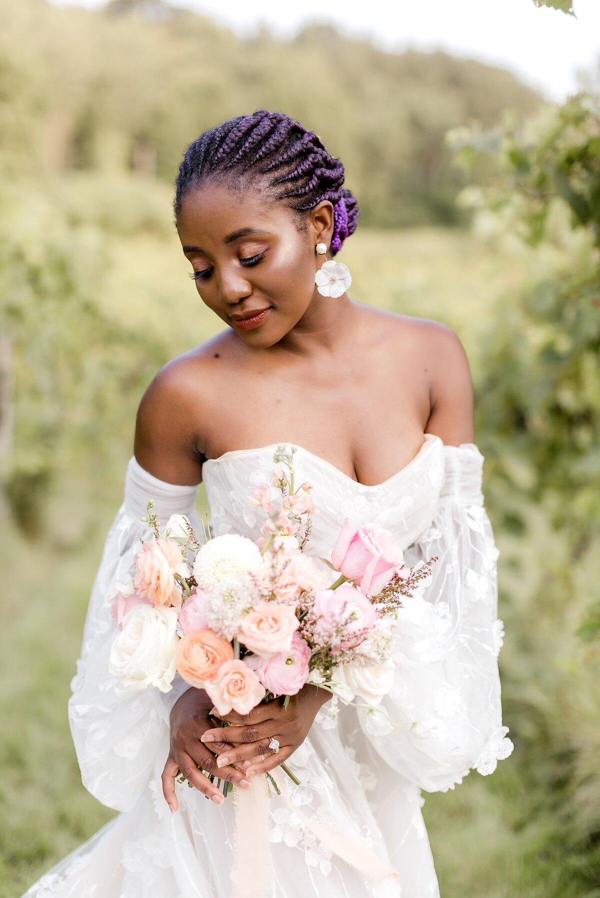 style-me-pretty-romantic-pink-garden-wedding-Wisconsin-alexandra-robyn-photographer-_0003