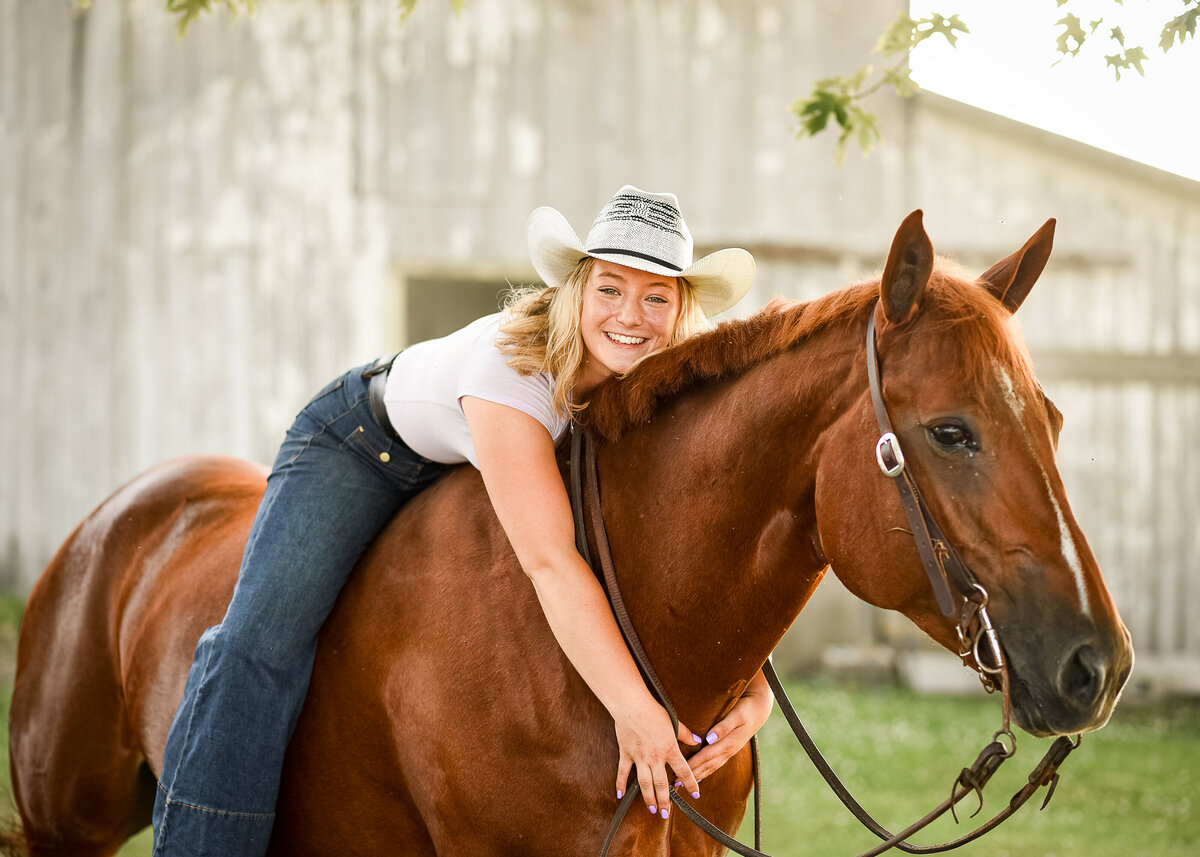MKVPhotography_Samantha&Horses-040