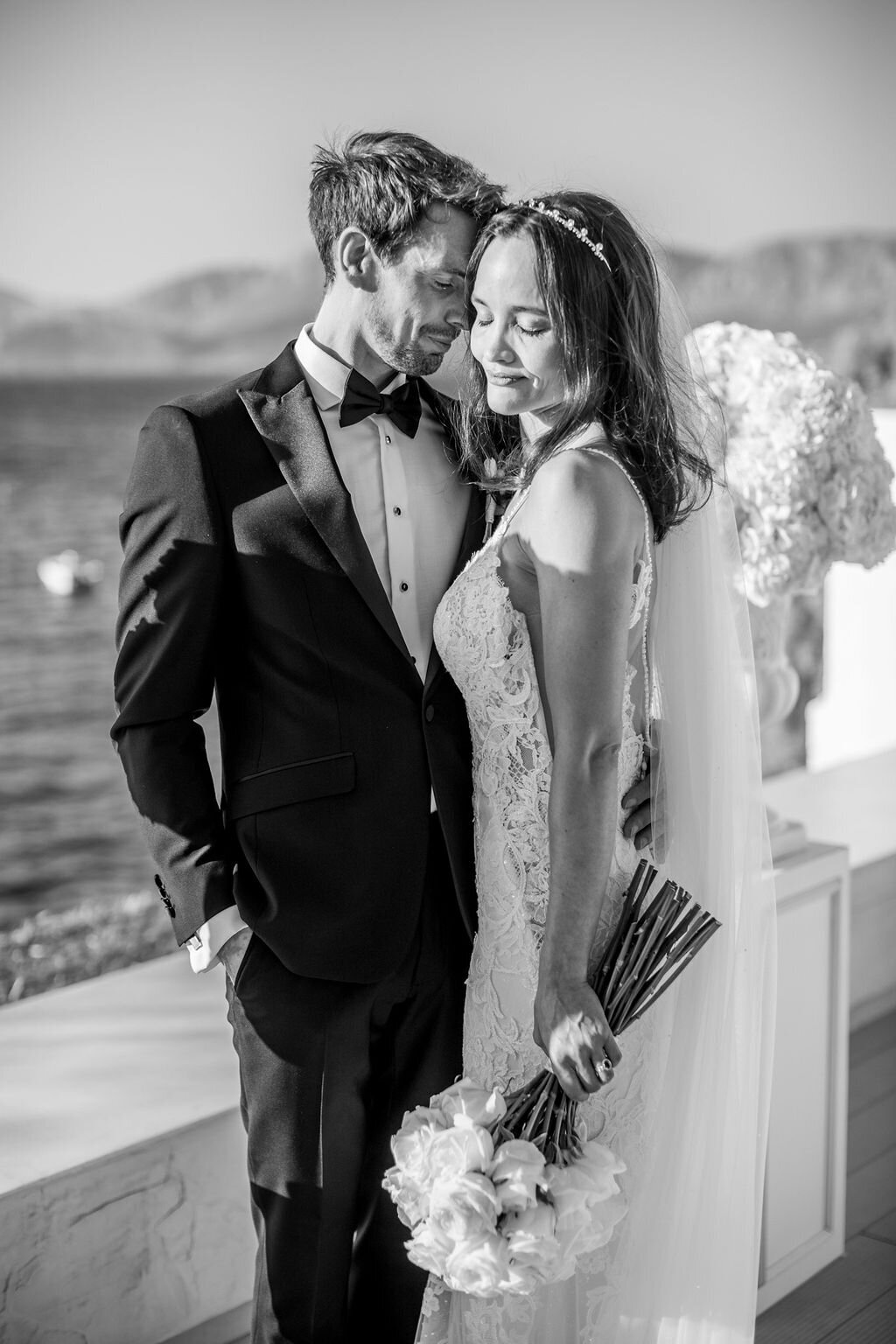 contemporary black and white wedding on kalimnos island (37)