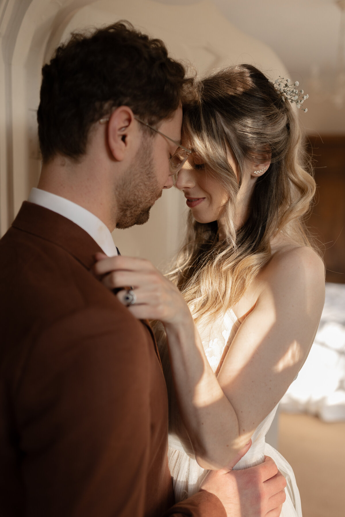 Golden hour couple portraits in the Orangery at Frampton Court Estate, Gloucestershire