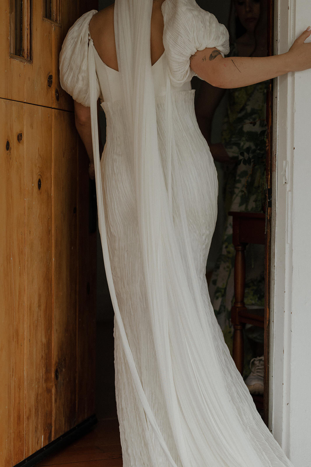 Retro motel chic wedding ceremony at Bodega Los Alamos - 34