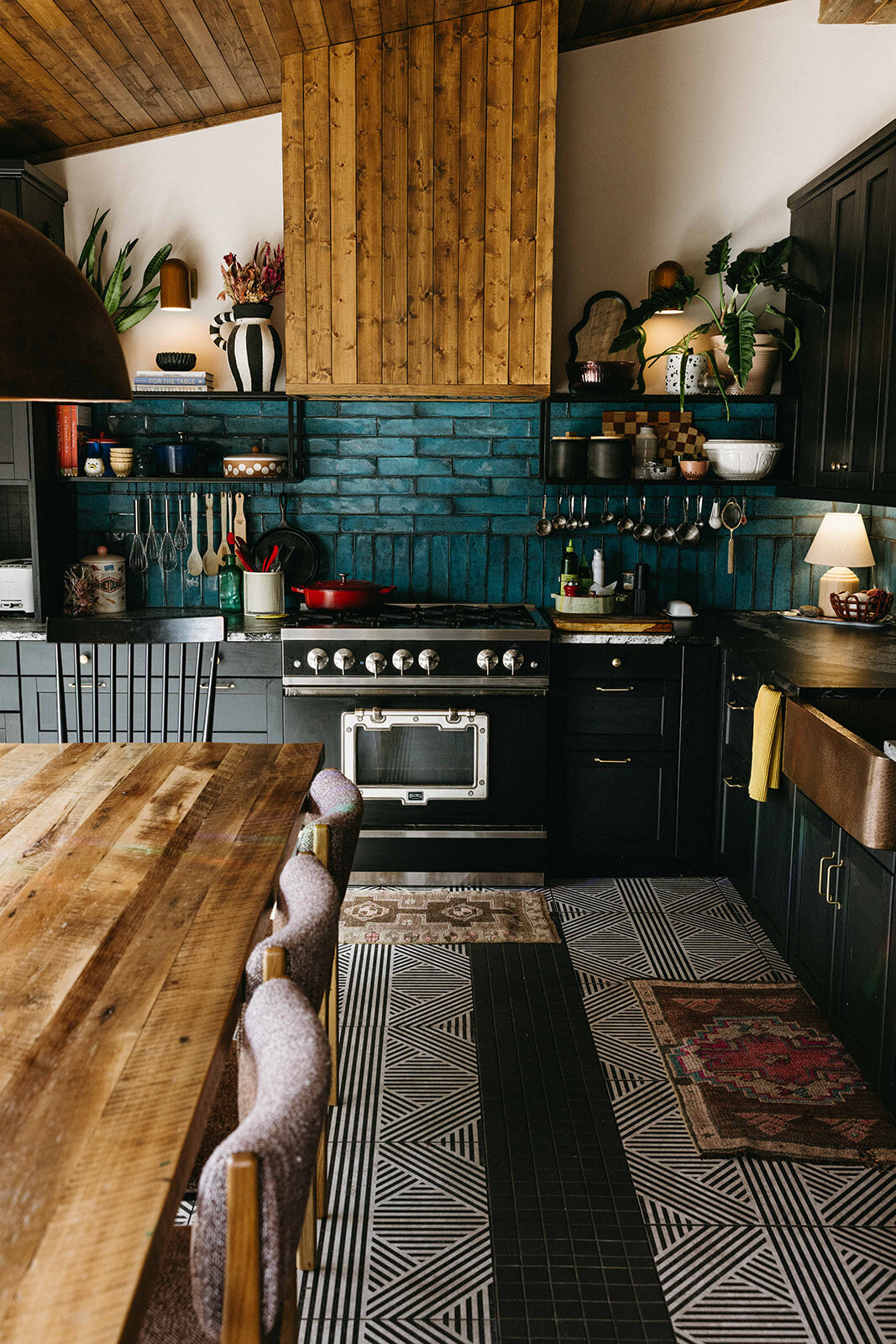 Contrast Interior Design - Thoughtful Interior Design in Cleveland, OH - Full-Service Functional Story-Driven Home Design - Anna Baldi Home - 11
