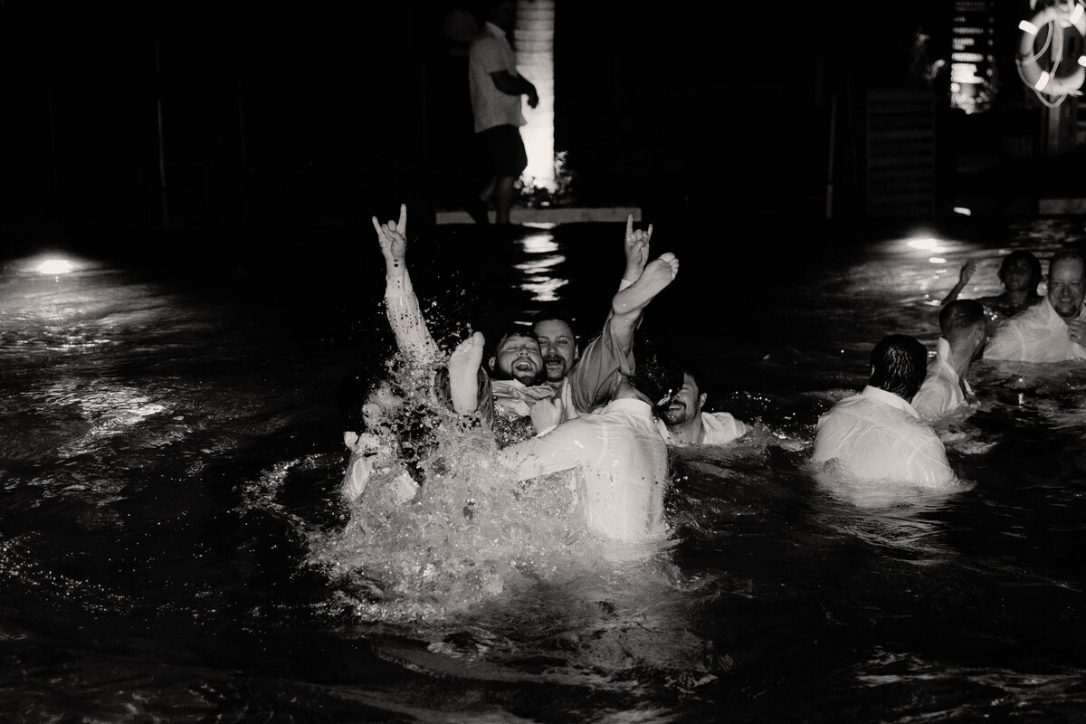 TheLemorandes_PoolParty-025B