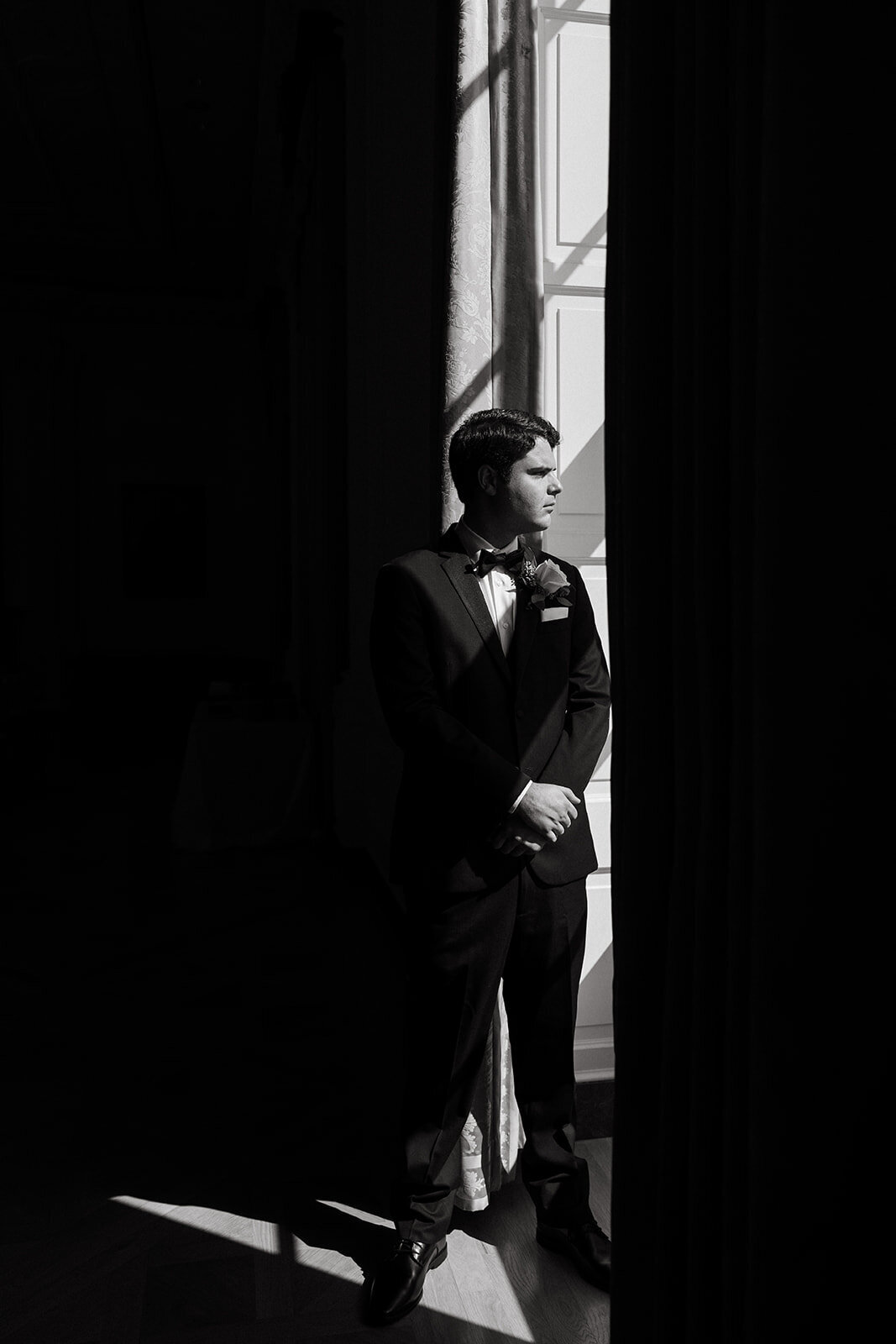 pretty-palm-leaf-event-co-dylan-and-erynn-wedding-at-the-nixon-11