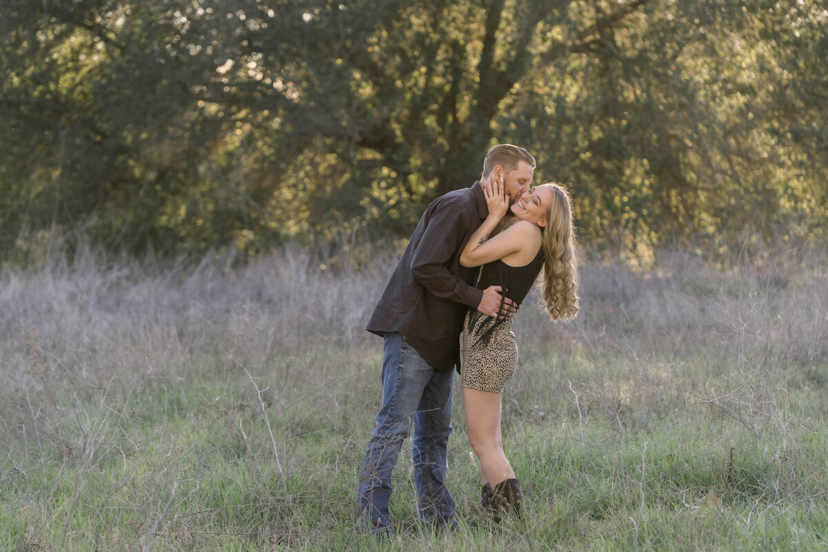 San-DIego-Engagement_Photographer_Country_016