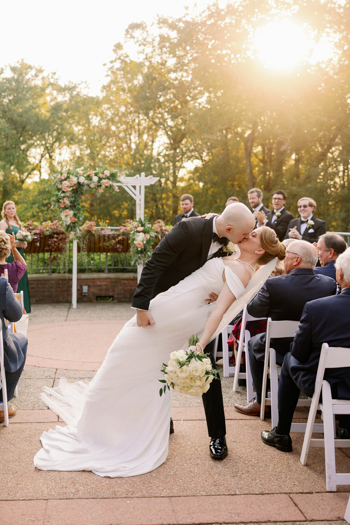 the-atrium-at-meadowlark-botanical-gardens-vienna-virginia-wedding-123