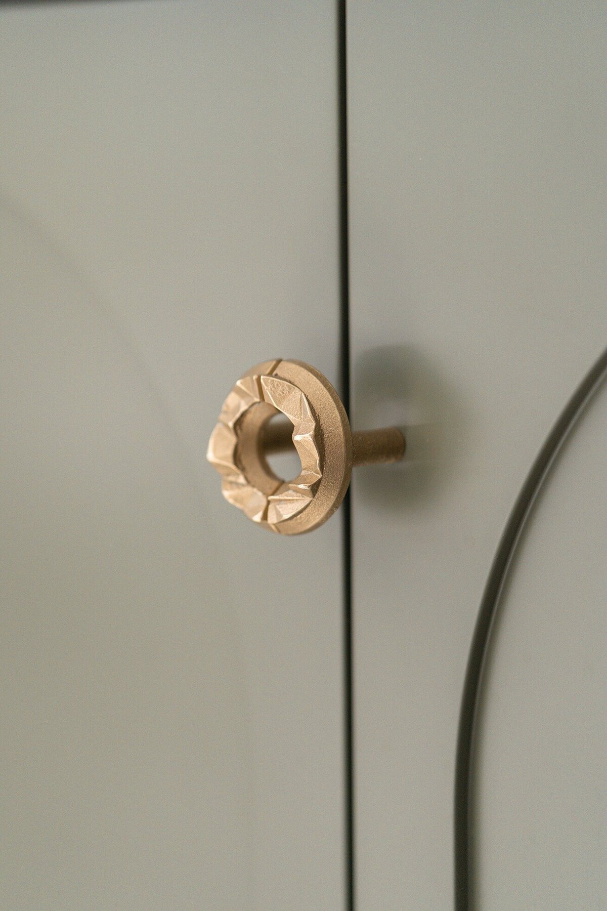 kitchen-cabinet-detail-toronto-interior-designer