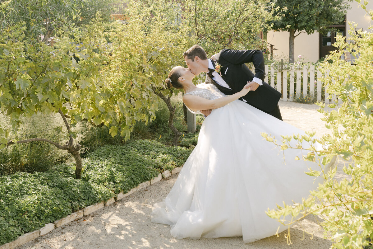 PERRUCCIPHOTO_BARN_AT_COOPER_MOLERA_WEDDING83