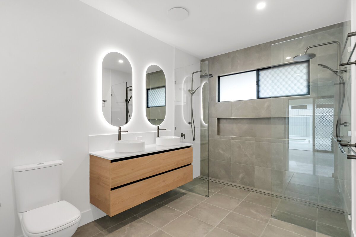 Custom Rockycreek 2 Bathroom