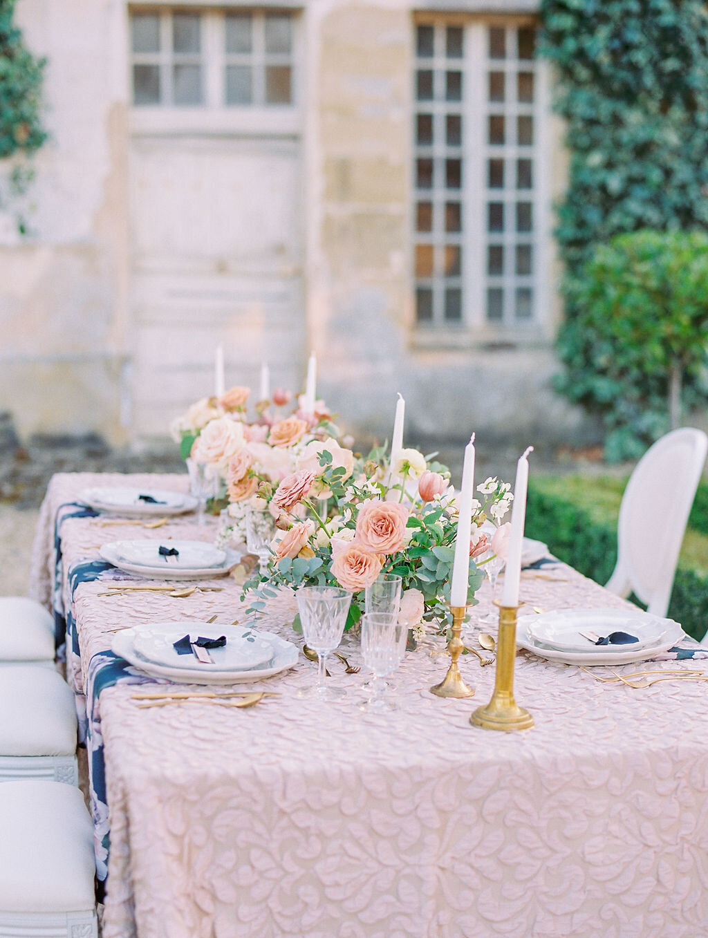 French chateau fairytale wedding in blush with a marchesa ombre bridal gown - Veronique Lorre luxury florist - Katie Trauffer Photography14