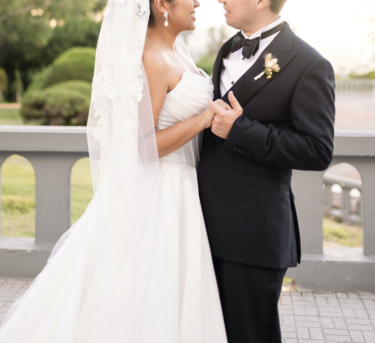 Regina Malo - Destination Wedding Photographer - Honduras - Mari & Popo-133