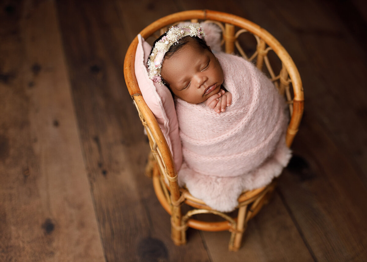 McDonough newborn photographer, Atlanta Newborn Photographer, Fayetteville newborn Photographer, Peachtree city newborn photographer, Hampton ga newborn photographer, marietta ga newborn photographer