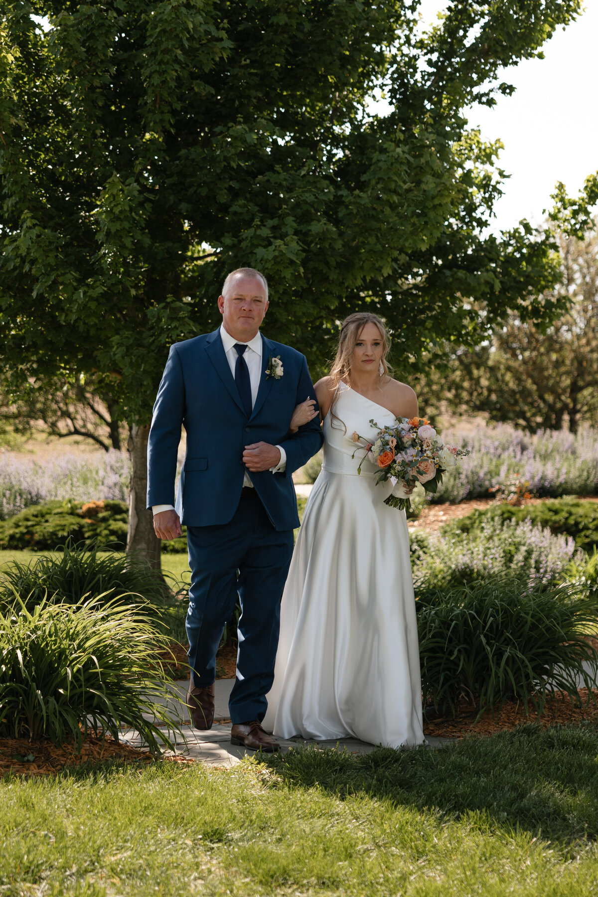 Sydney and Brant's Rustic Midwest Wedding Photography-377
