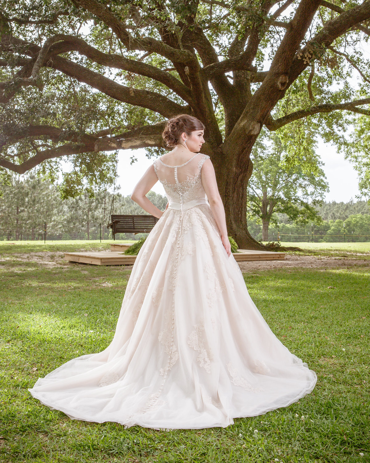 Carlyn Mothershed bridal photo at her home in Foley, Alabama.