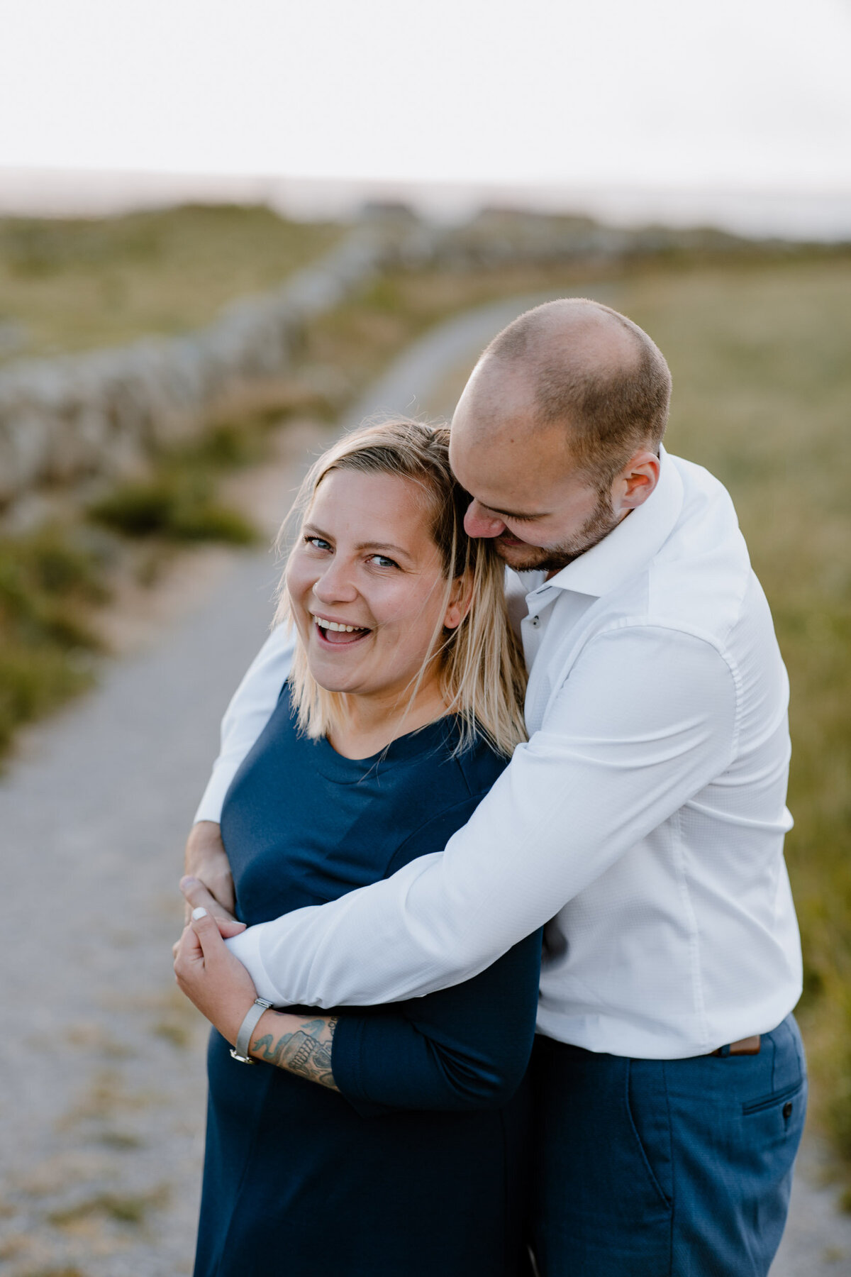 forlovelse_parfoto_charlottechristensen_jæren_Nærbø_hågamleprestegård-03