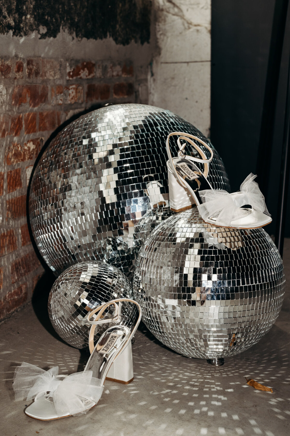 Joyful-Wedding-Butterfly-Room