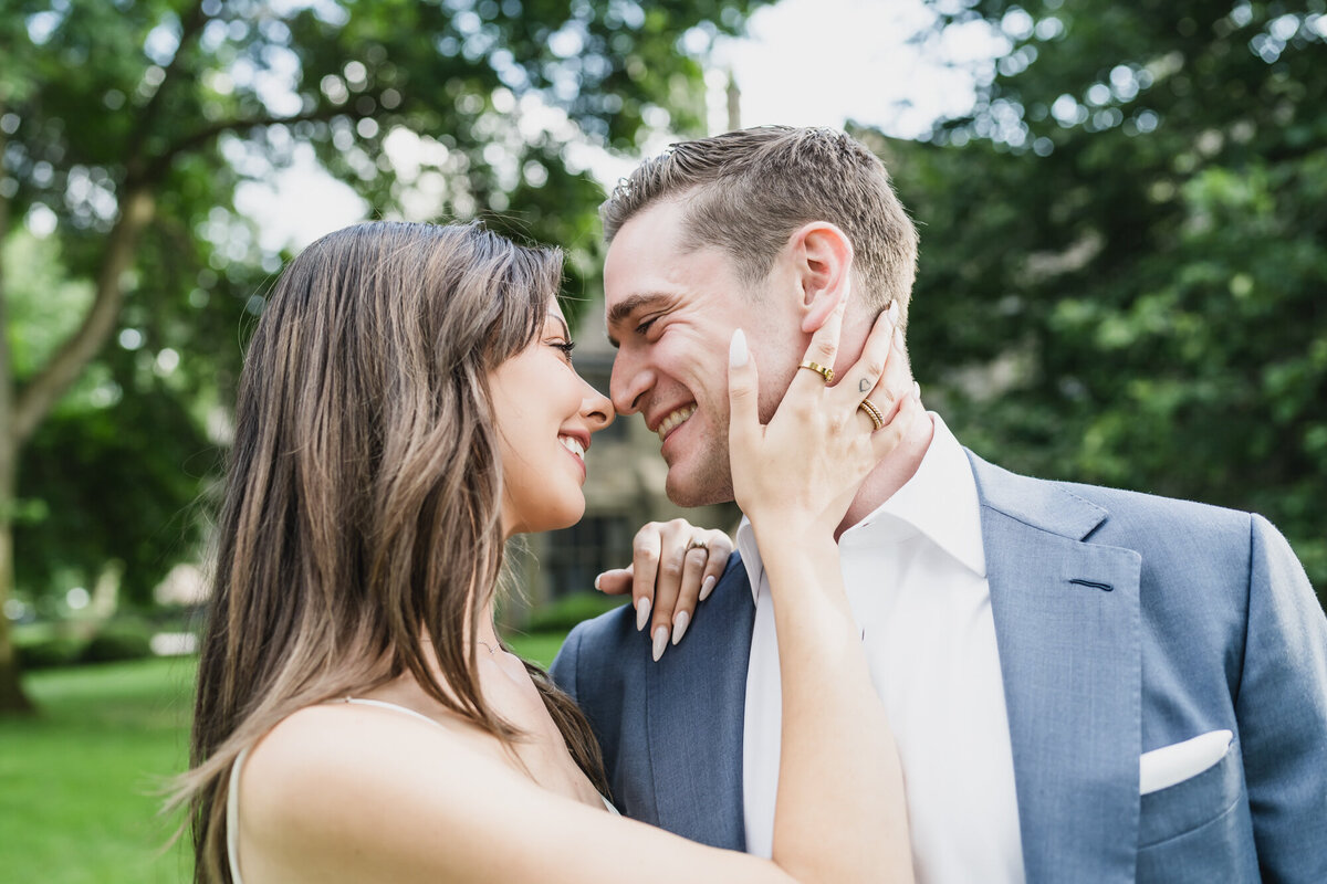 SUMMER FORD HOUSE ENGAGEMENT PHOTOS IN GROSSE POINTE, MICHIGAN PROVIDED BY KARI DAWSON6