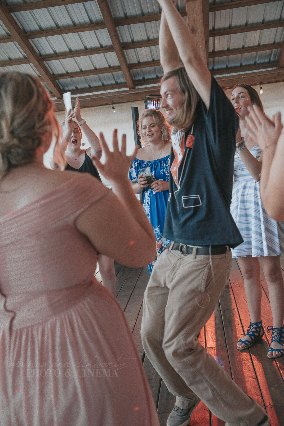 reception _ alaynna ann schwartz _ harpors vinyard _ iowa photographer _ playlife photography_0617