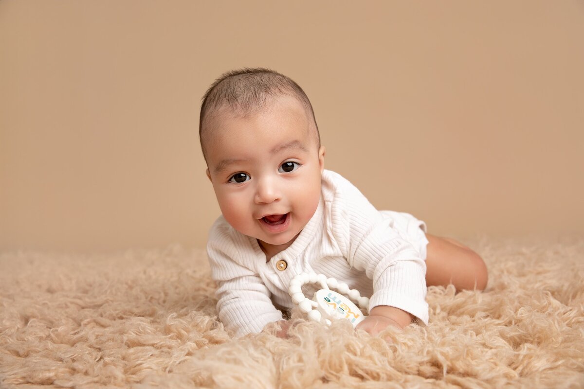 6–9 Month Sitter Session in Studio | Arizona Baby Photographer