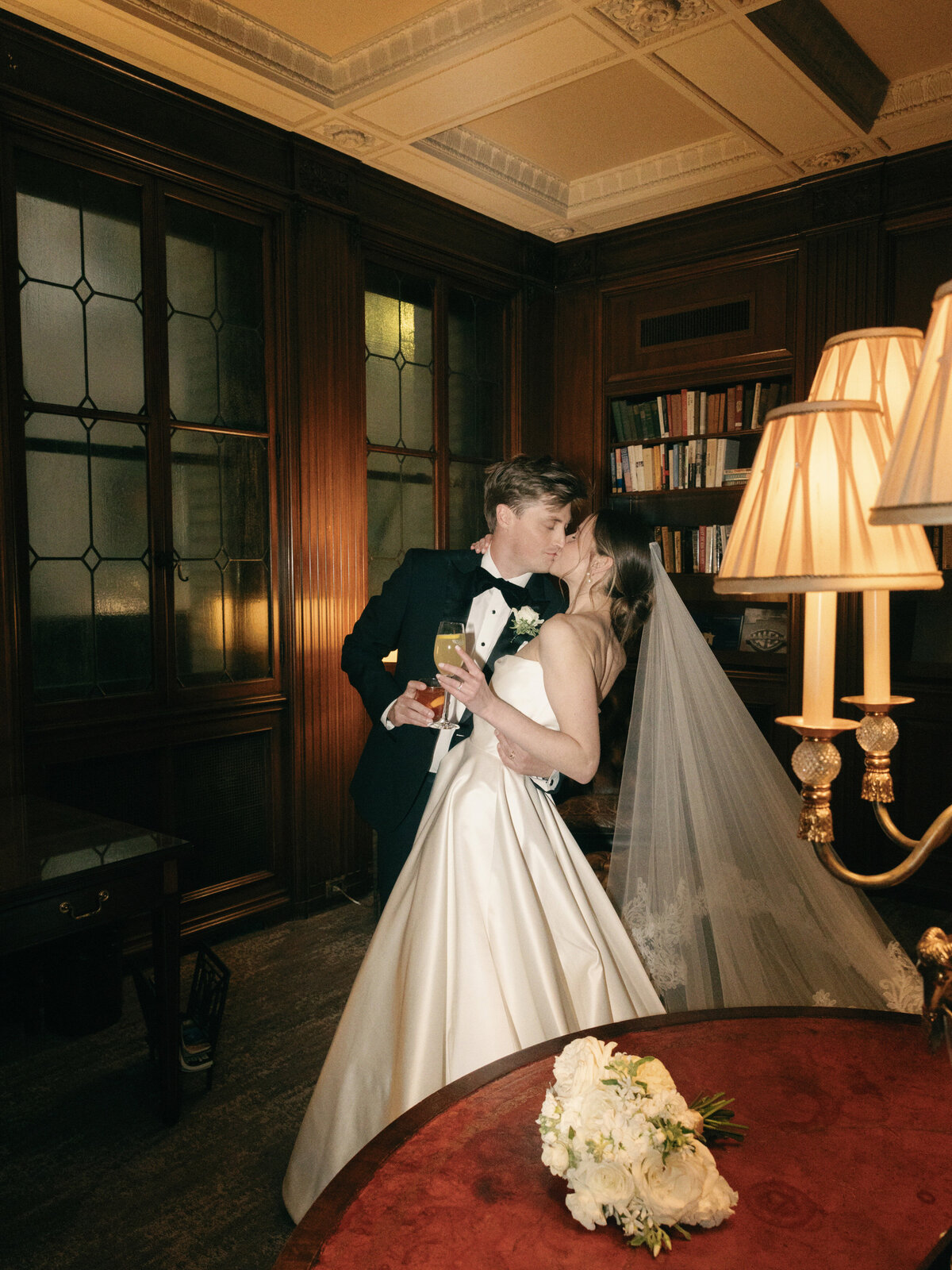 best-seattle-wedding-photographers-the-tenneys-at-washington-athletic-club-43