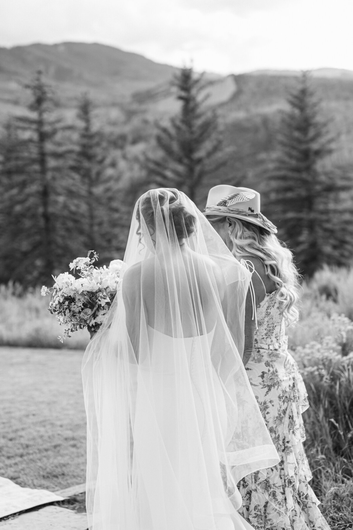 Lia-Ross-Aspen-Snowmass-Patak-Ranch-Wedding-Photography-By-Jacie-Marguerite-341