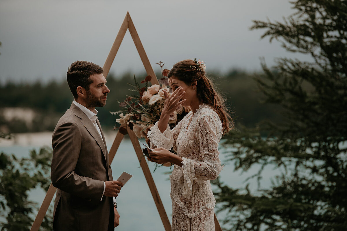 Dutch_Adventure_Elopement_Amber_Spits_Photography-34