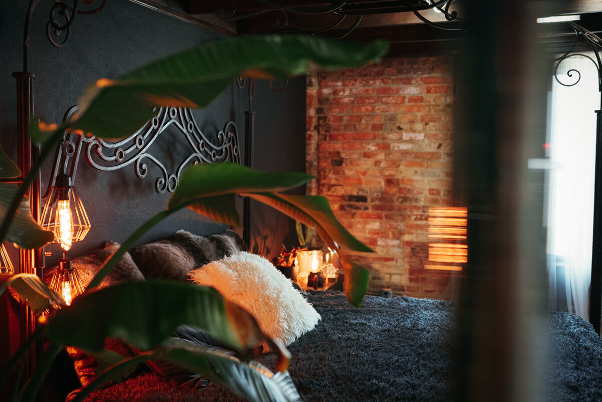 Image of the main room of a Norfolk Boudoir Studio