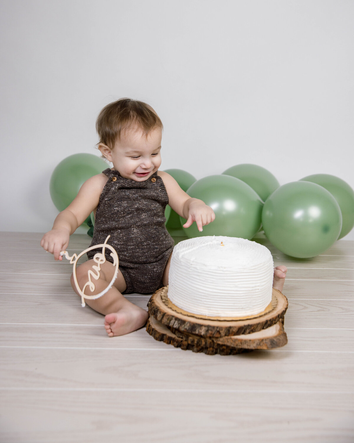 Chicago Cake Smash little boy
