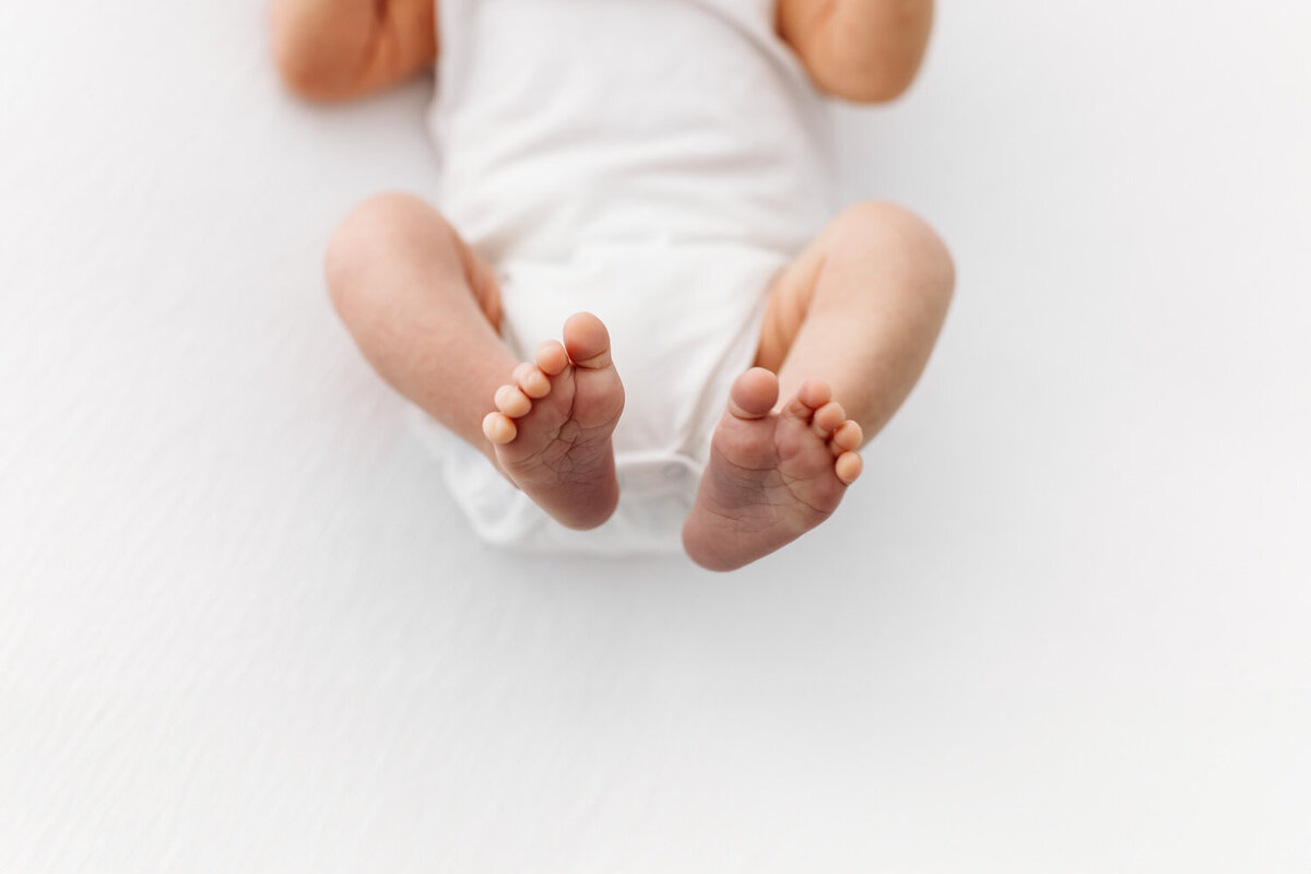 Newbornshoot_in_de_studio_Heist_op_den_Berg_Tine_Storms_Photography-13