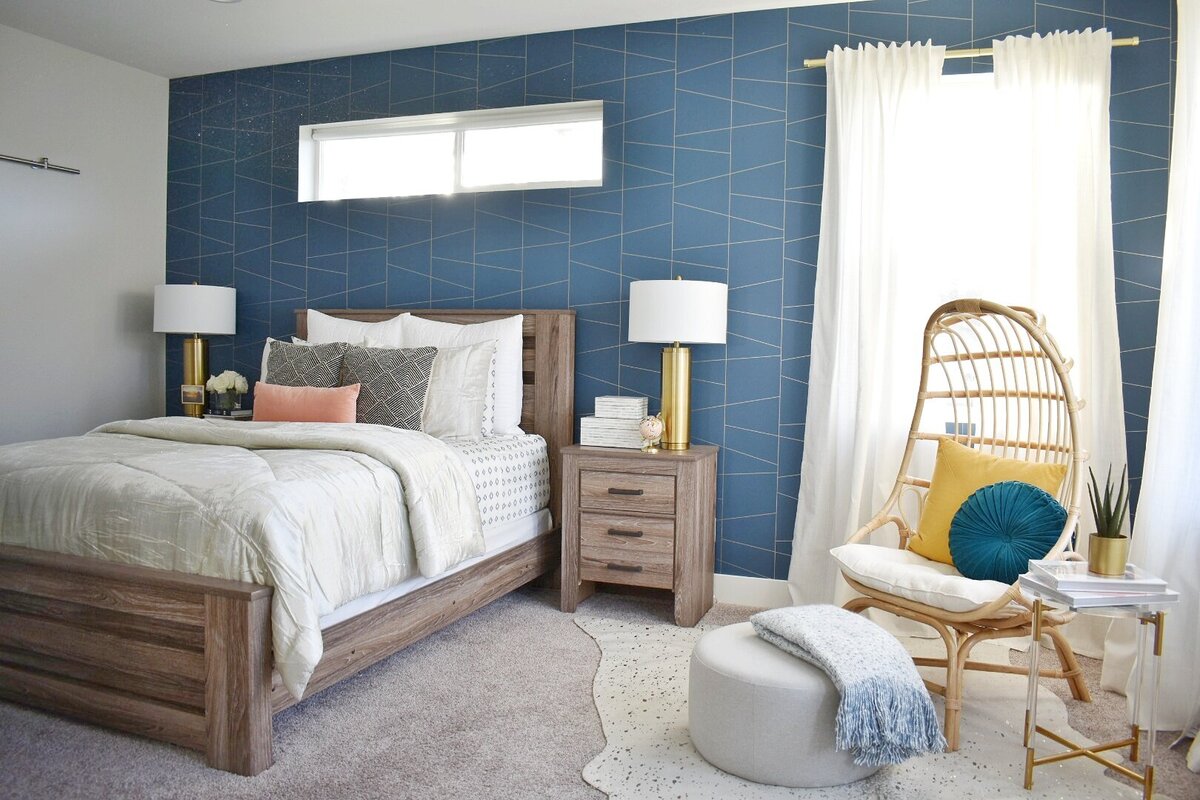 master bedroom design colorful