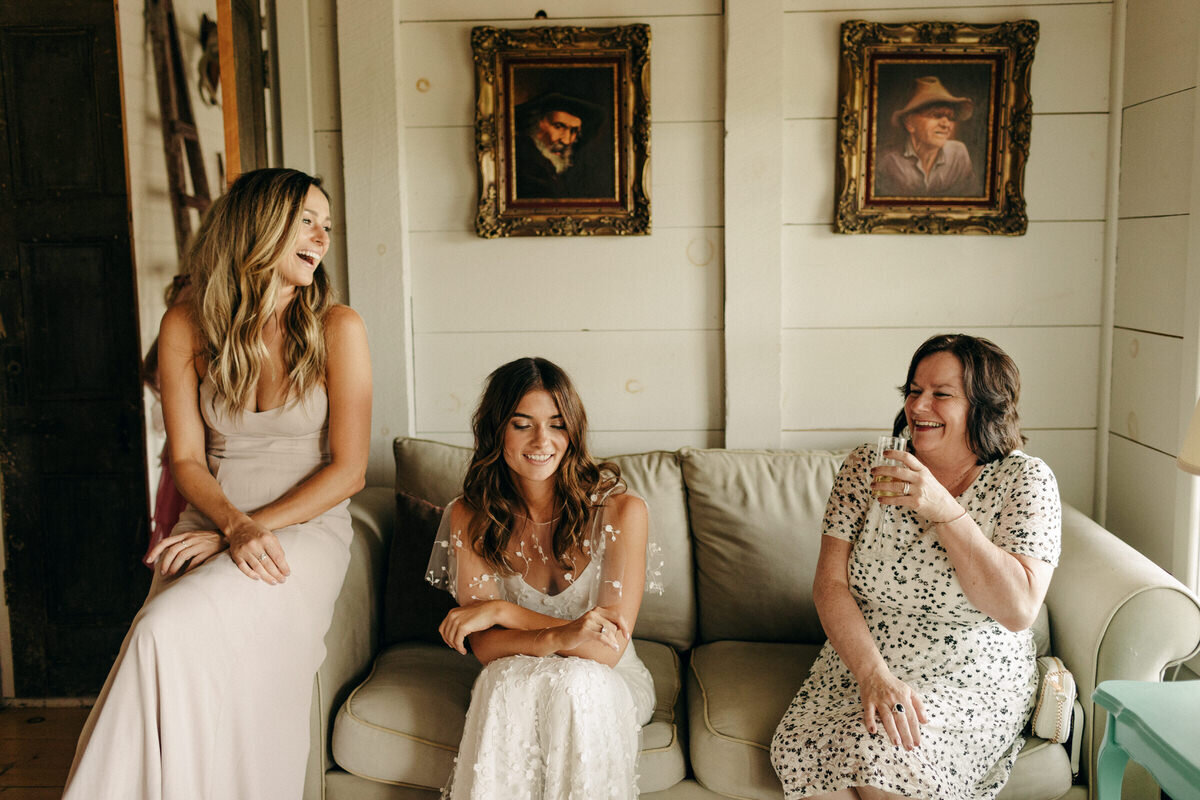 toronto-wedding-photographer-cressy-house-wedding-040
