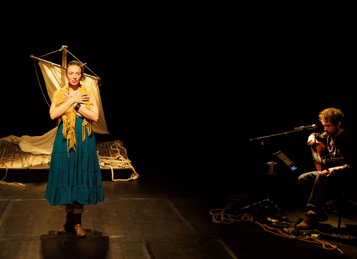 MATTEA Idée originale, interprétation Alexandra Lacour : texte Laura Léoni : mise en scène Sébastien Bonnabel : concept musical et sonore Alexandra Lacour, Ulysse Chaffin_4080075-3-Enhanced-NR