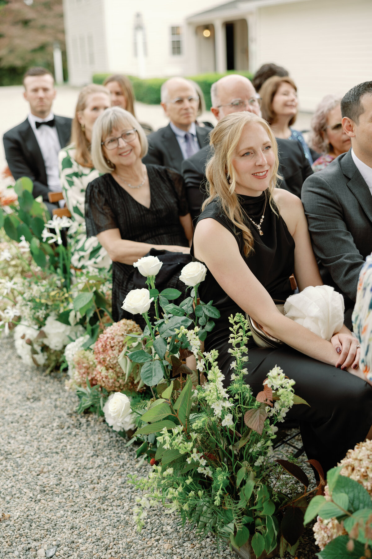 floral-wedding-aisle-at-willow-hill-ct