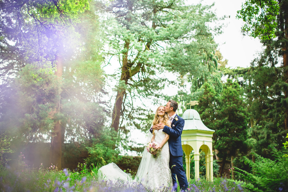 the wedding couple in the grounds of capesthorne hall