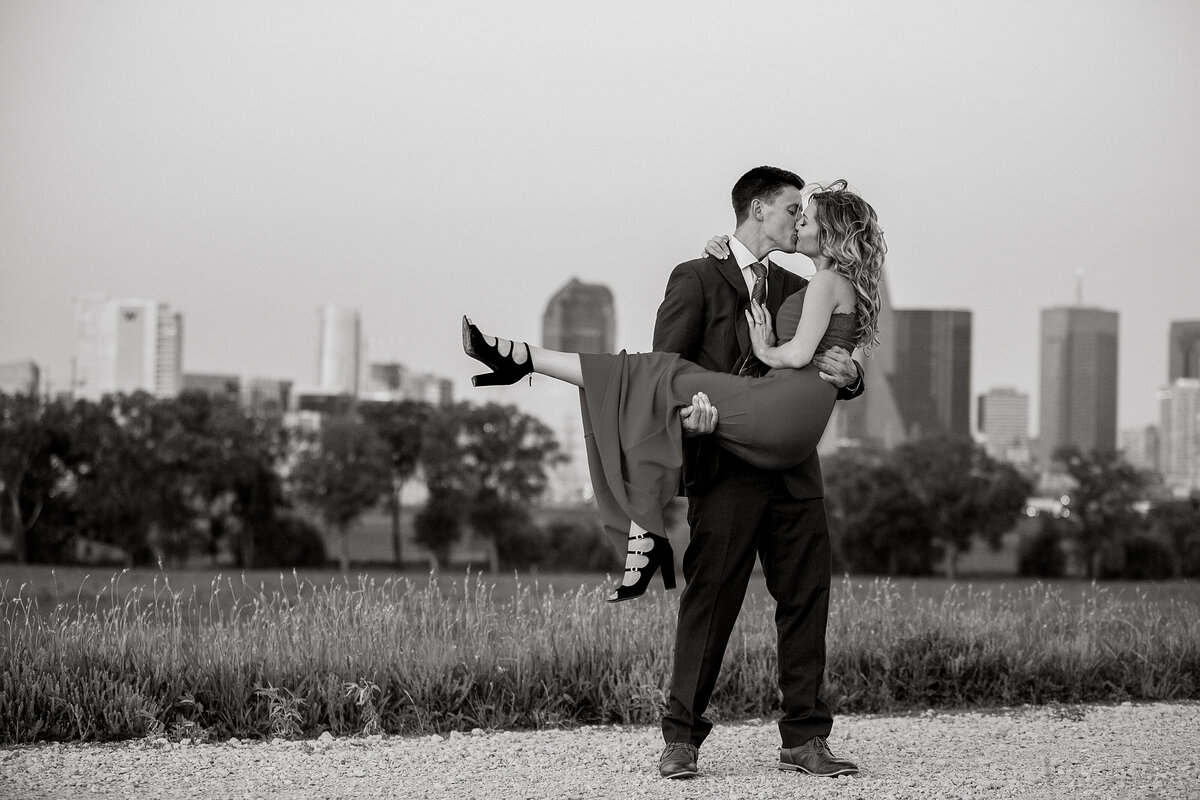 Dallas skyline engagement photos Hampton Morrow 0050