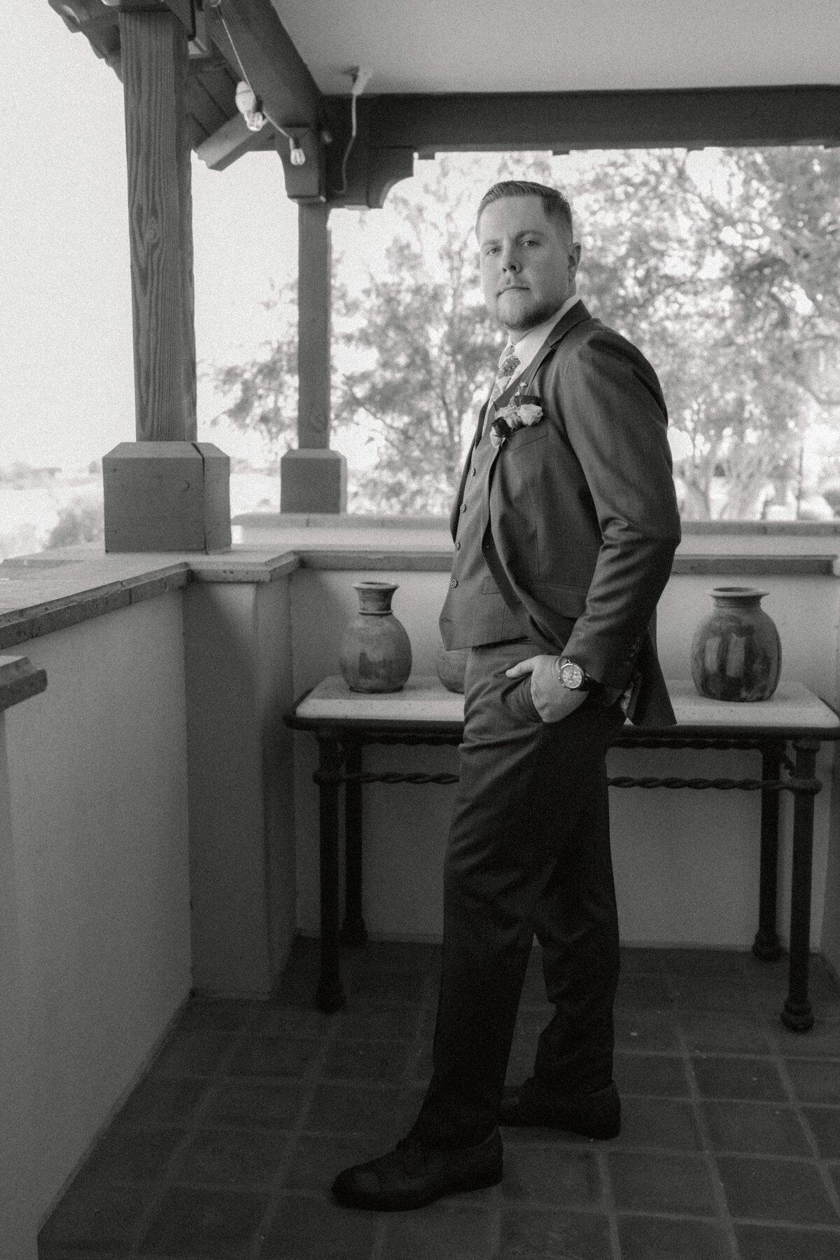 Sarah & Steven Wedding Sneak Peeks-38